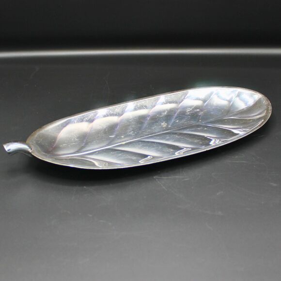 Vintage Silverplate Leaf Tray International Silver, Serving, Vanity, Jewelry - Picture 2 of 5